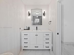 5239 SW 153rd Ave, Miami FL 33185