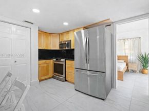 5239 SW 153rd Ave, Miami FL 33185