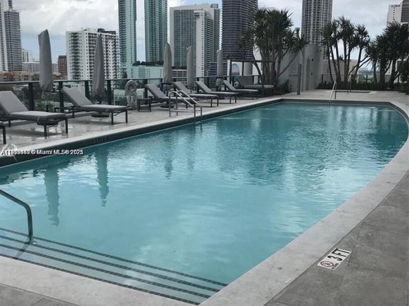 1600 NE 1st Ave 1611, Miami FL 33132