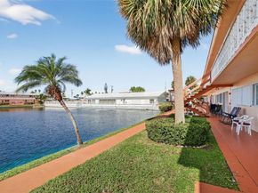 800 SW 10th Ter 11T, Hallandale Beach FL 33009