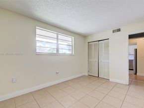 7450 NW 17th St 205, Plantation FL 33313