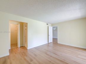 7450 NW 17th St 205, Plantation FL 33313