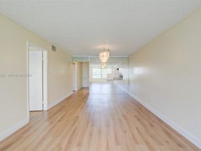 7450 NW 17th St 205, Plantation FL 33313