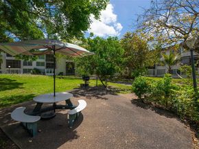 7450 NW 17th St 205, Plantation FL 33313