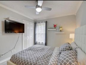 12980 Blue Lake Dr, Wellington FL 33414