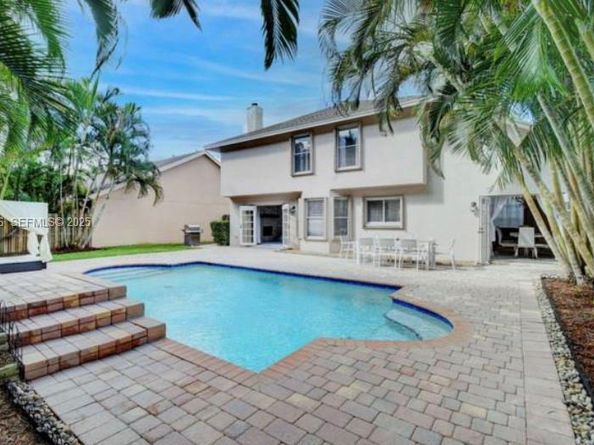 12980 Blue Lake Dr, Wellington FL 33414