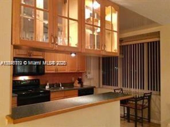 250 180th Dr 105, Sunny Isles Beach FL 33160