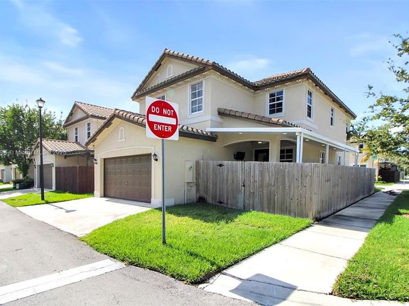 24301 SW 117th Path, Homestead FL 33032