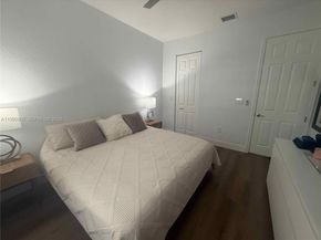6923 Julia Gardens Dr, Coconut Creek FL 33073