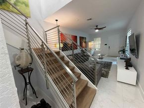6923 Julia Gardens Dr, Coconut Creek FL 33073