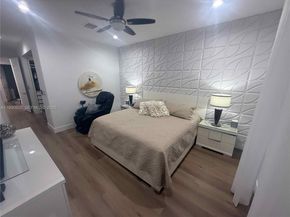 6923 Julia Gardens Dr, Coconut Creek FL 33073