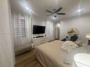 6923 Julia Gardens Dr, Coconut Creek FL 33073
