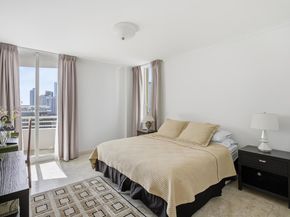 888 Brickell Key Dr 1903, Miami FL 33131