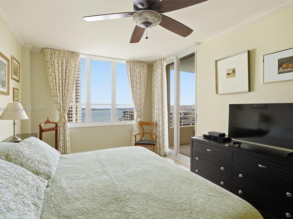 888 Brickell Key Dr 1903, Miami FL 33131