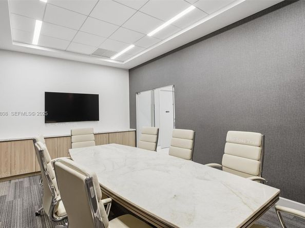 888 Brickell Key Dr 1903, Miami FL 33131