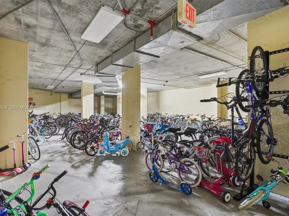 888 Brickell Key Dr 1903, Miami FL 33131