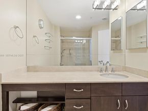 888 Brickell Key Dr 1903, Miami FL 33131