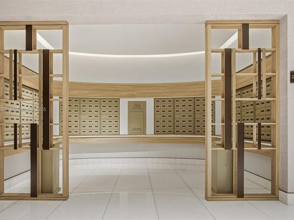 888 Brickell Key Dr 1903, Miami FL 33131