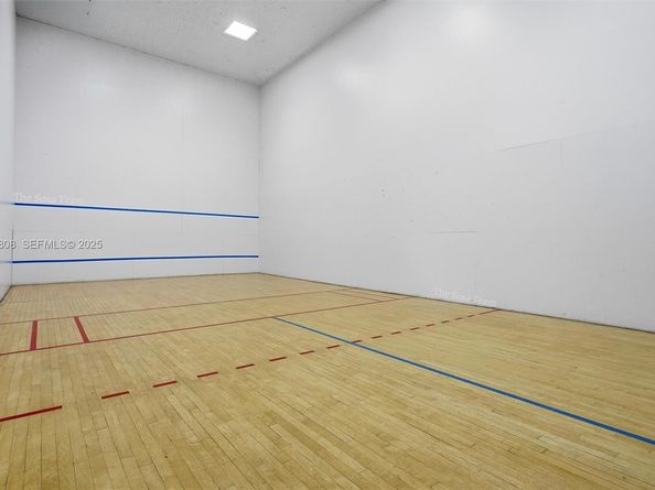 888 Brickell Key Dr 1903, Miami FL 33131