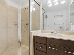 888 Brickell Key Dr 1903, Miami FL 33131