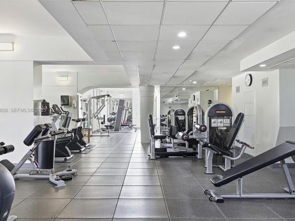 888 Brickell Key Dr 1903, Miami FL 33131