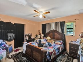 685 NE 180th St, Miami FL 33162