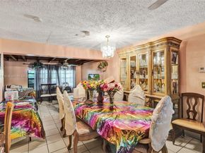 685 NE 180th St, Miami FL 33162