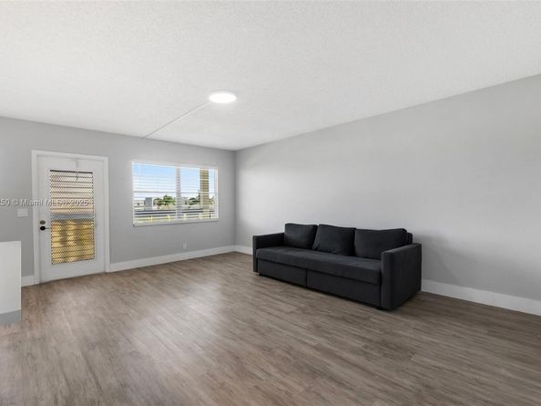 4025 Yarmouth B 4025, Boca Raton FL 33434