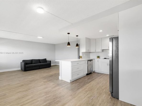 4025 Yarmouth B 4025, Boca Raton FL 33434