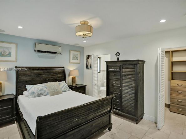 9890 SW 138th St, Miami FL 33176