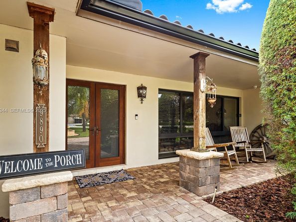 9890 SW 138th St, Miami FL 33176