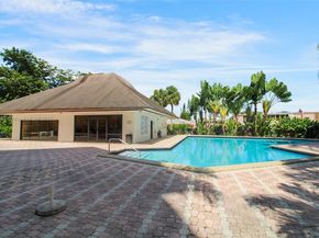 13951 Kendall Lakes cir 103A, Miami FL 33183