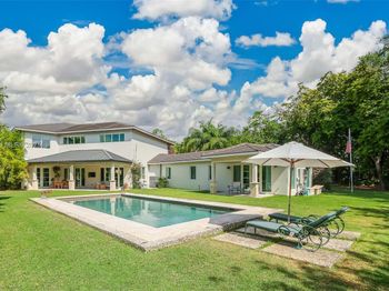 6910 SW 145th Ter