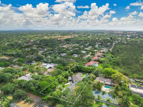 6910 SW 145th Ter, Palmetto Bay FL 33158