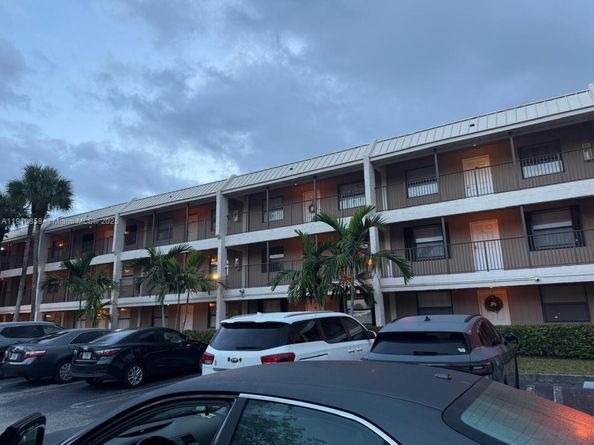 8715 Shadow Wood Blvd 211, Coral Springs FL 33071