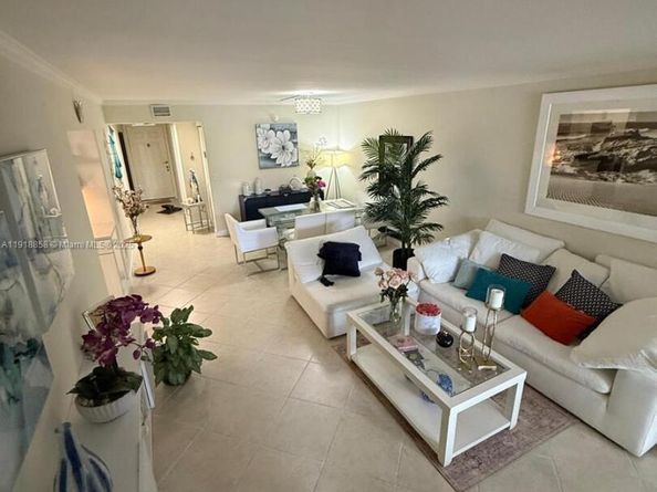 8715 Shadow Wood Blvd 211, Coral Springs FL 33071