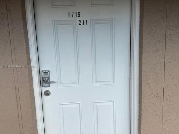 8715 Shadow Wood Blvd 211, Coral Springs FL 33071