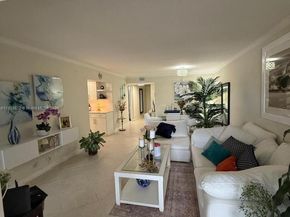 8715 Shadow Wood Blvd 211, Coral Springs FL 33071