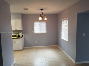 949 NW 10th St, Homestead FL 33030