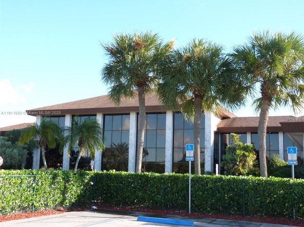 1151 SW 128th Ter 312D, Pembroke Pines FL 33027