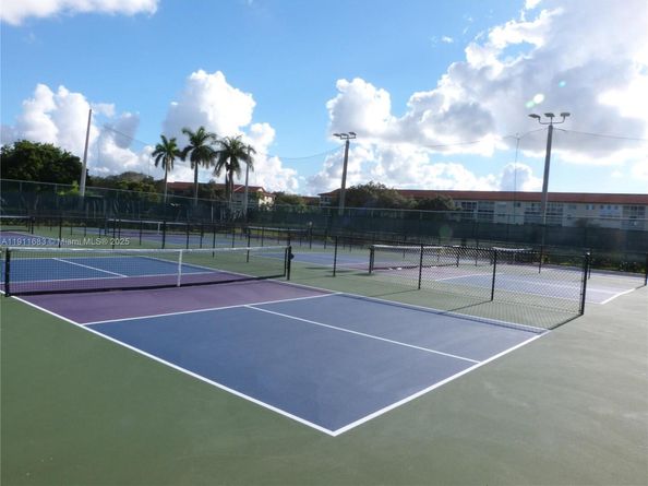 1151 SW 128th Ter 312D, Pembroke Pines FL 33027