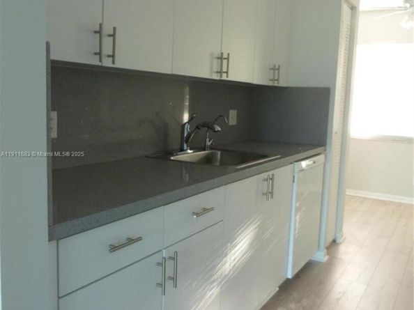 1151 SW 128th Ter 312D, Pembroke Pines FL 33027