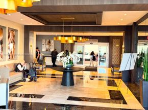 20505 E Country Club Dr 135, Aventura FL 33180