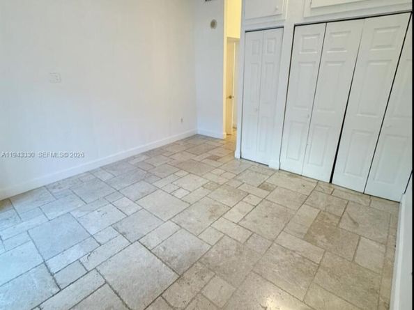 20505 E Country Club Dr 135, Aventura FL 33180