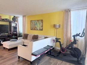 800 N Miami Ave E609, Miami FL 33136