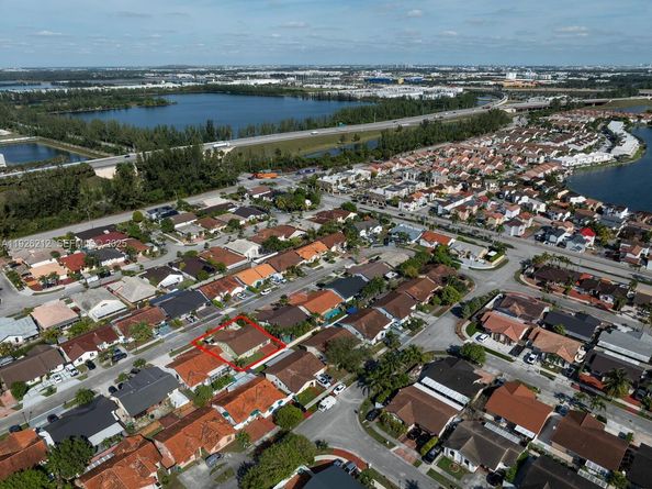 12770 NW 11th St, Miami FL 33182