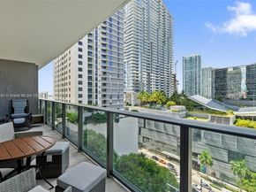 45 SW 9th St 1209, Miami FL 33130