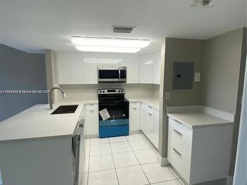 1368 NW 24th Ave