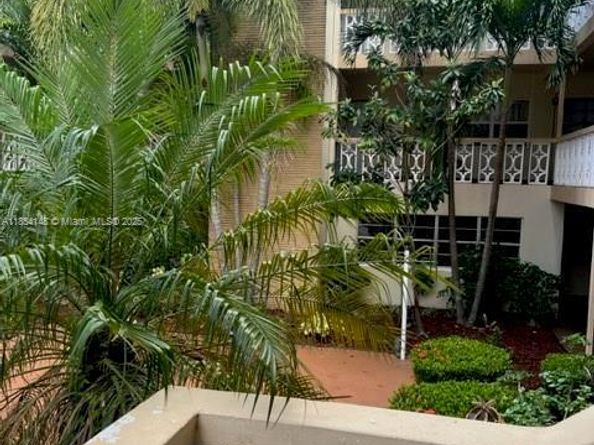 1958 Monroe St 208, Hollywood FL 33020