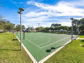 601 NW 3rd Ave, Hallandale Beach FL 33009